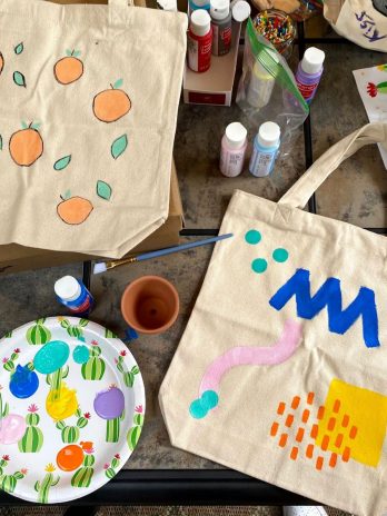 Peinture sur tote bag